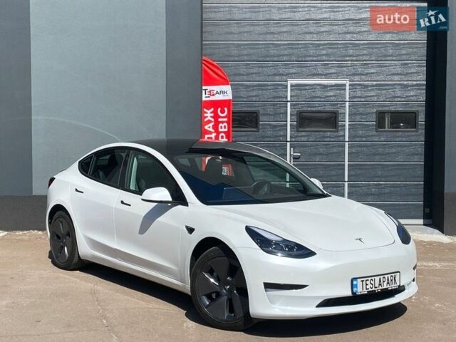 Белый Тесла Модель 3, объемом двигателя 0 л и пробегом 35 тыс. км за 21499 $, фото 1 на Automoto.ua