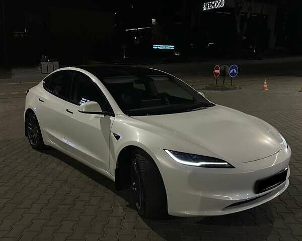 Белый Тесла Модель 3, объемом двигателя 0 л и пробегом 35 тыс. км за 27500 $, фото 1 на Automoto.ua