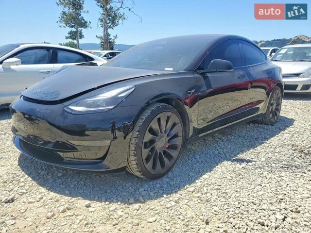 Белый Тесла Модель 3, объемом двигателя 0 л и пробегом 40 тыс. км за 8000 $, фото 1 на Automoto.ua