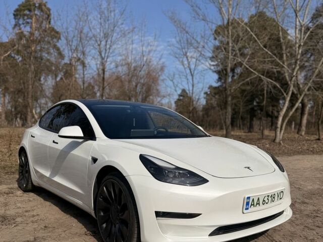 Белый Тесла Модель 3, объемом двигателя 0 л и пробегом 96 тыс. км за 21000 $, фото 1 на Automoto.ua