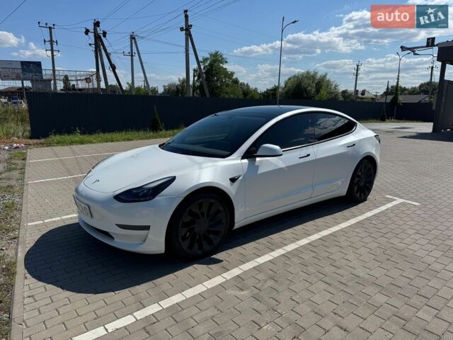 Білий Тесла Модель 3, об'ємом двигуна 0 л та пробігом 110 тис. км за 20900 $, фото 1 на Automoto.ua