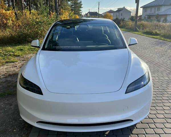 Тесла Модель 3 2024 у Львові на Automoto.ua Білий Тесла Модель 3, об'ємом двигуна 0 л та пробігом 6 тис. км за 28700 $, фото 1 на Automoto.ua