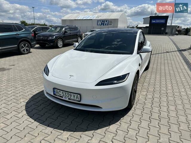 Белый Тесла Модель 3, объемом двигателя 0 л и пробегом 4 тыс. км за 28500 $, фото 1 на Automoto.ua