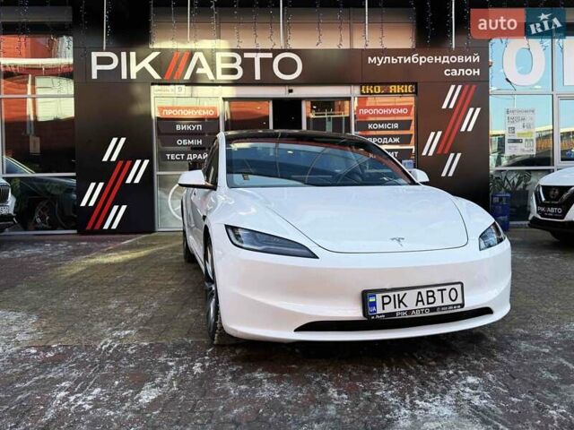 Белый Тесла Модель 3, объемом двигателя 0 л и пробегом 7 тыс. км за 43400 $, фото 1 на Automoto.ua