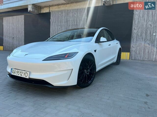 Білий Тесла Модель 3, об'ємом двигуна 0 л та пробігом 37 тис. км за 31500 $, фото 1 на Automoto.ua