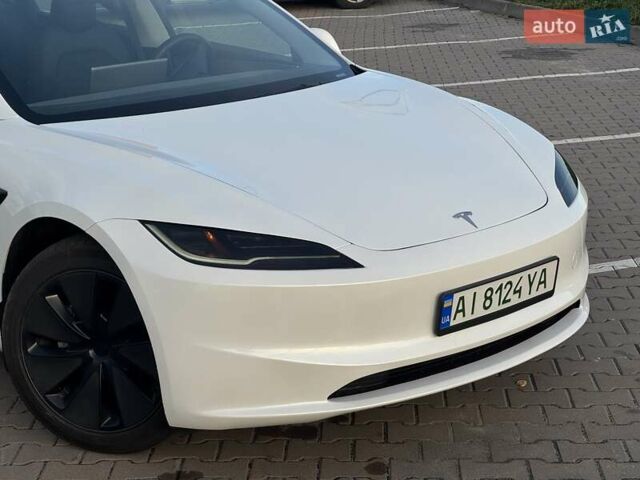 Белый Тесла Модель 3, объемом двигателя 0 л и пробегом 12 тыс. км за 27000 $, фото 1 на Automoto.ua