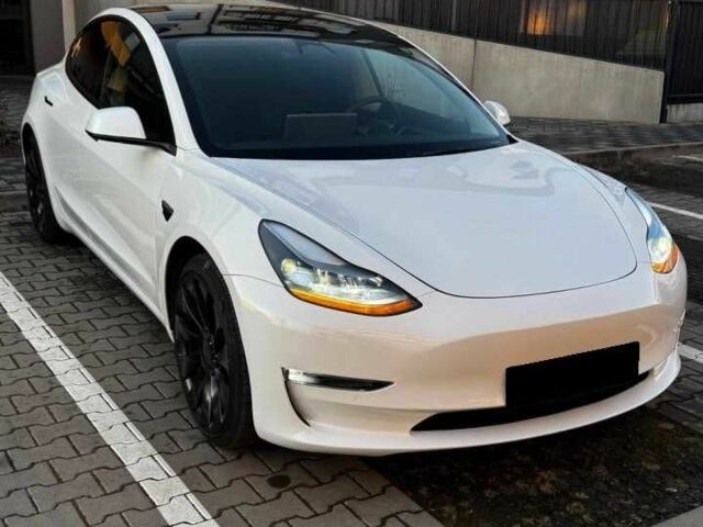 Белый Тесла Модель 3, объемом двигателя 0 л и пробегом 45 тыс. км за 13400 $, фото 1 на Automoto.ua