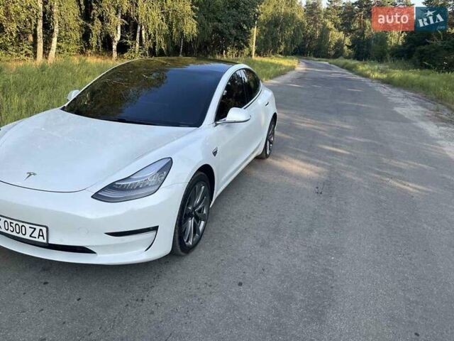 Білий Тесла Модель 3, об'ємом двигуна 0 л та пробігом 47 тис. км за 25000 $, фото 1 на Automoto.ua