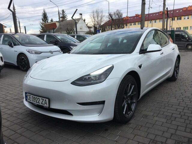 Белый Тесла Модель 3, объемом двигателя 0 л и пробегом 2 тыс. км за 45500 $, фото 1 на Automoto.ua