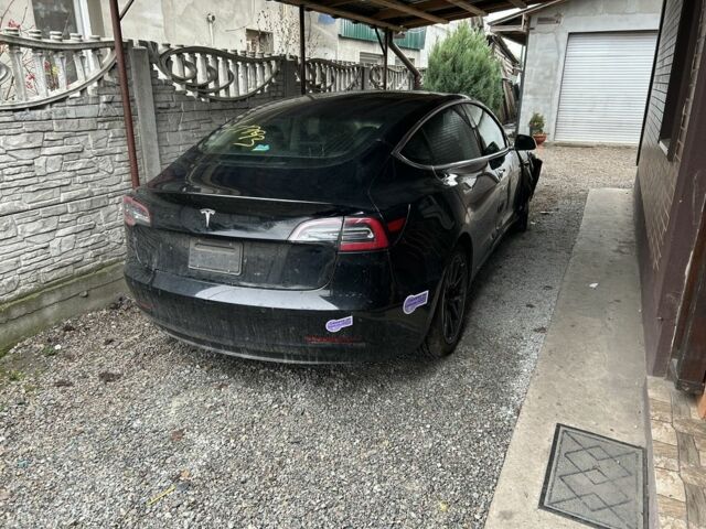 Чорний Тесла Модель 3, об'ємом двигуна 0 л та пробігом 77 тис. км за 12500 $, фото 1 на Automoto.ua