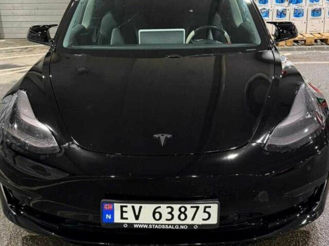 Черный Тесла Модель 3, объемом двигателя 0 л и пробегом 235 тыс. км за 17917 $, фото 1 на Automoto.ua