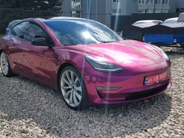 Черный Тесла Модель 3, объемом двигателя 0 л и пробегом 160 тыс. км за 13900 $, фото 1 на Automoto.ua