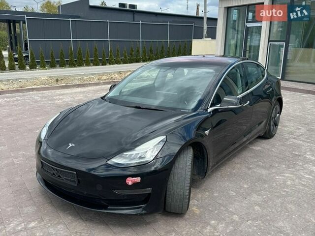Черный Тесла Модель 3, объемом двигателя 0 л и пробегом 200 тыс. км за 13800 $, фото 1 на Automoto.ua