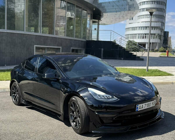 Чорний Тесла Модель 3, об'ємом двигуна 0 л та пробігом 140 тис. км за 18500 $, фото 1 на Automoto.ua