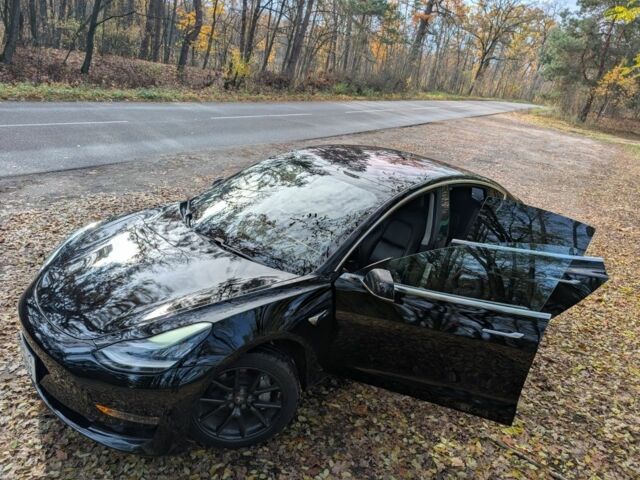 Черный Тесла Модель 3, объемом двигателя 0 л и пробегом 130 тыс. км за 17500 $, фото 1 на Automoto.ua