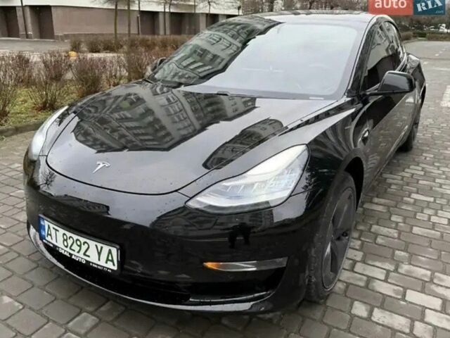 Чорний Тесла Модель 3, об'ємом двигуна 0 л та пробігом 166 тис. км за 13000 $, фото 1 на Automoto.ua