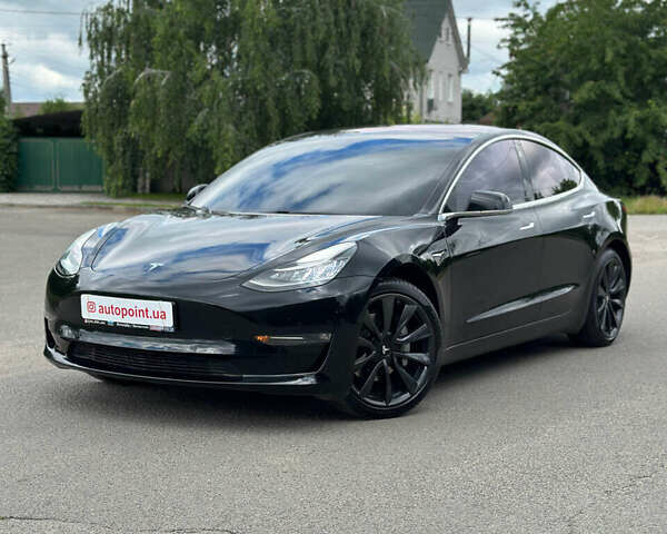 Черный Тесла Модель 3, объемом двигателя 0 л и пробегом 130 тыс. км за 14999 $, фото 1 на Automoto.ua