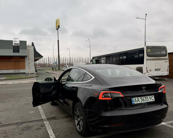 Черный Тесла Модель 3, объемом двигателя 0 л и пробегом 158 тыс. км за 18300 $, фото 1 на Automoto.ua