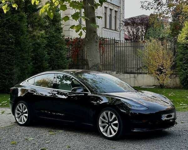 Черный Тесла Модель 3, объемом двигателя 0 л и пробегом 130 тыс. км за 15000 $, фото 1 на Automoto.ua