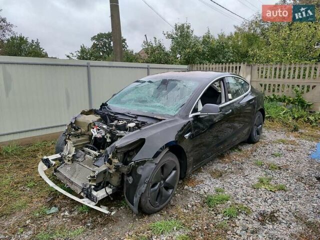 Черный Тесла Модель 3, объемом двигателя 0 л и пробегом 132 тыс. км за 8100 $, фото 1 на Automoto.ua