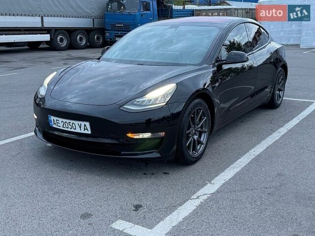 Черный Тесла Модель 3, объемом двигателя 0 л и пробегом 255 тыс. км за 14500 $, фото 1 на Automoto.ua