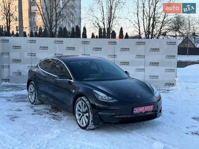 Черный Тесла Модель 3, объемом двигателя 0 л и пробегом 220 тыс. км за 13200 $, фото 1 на Automoto.ua