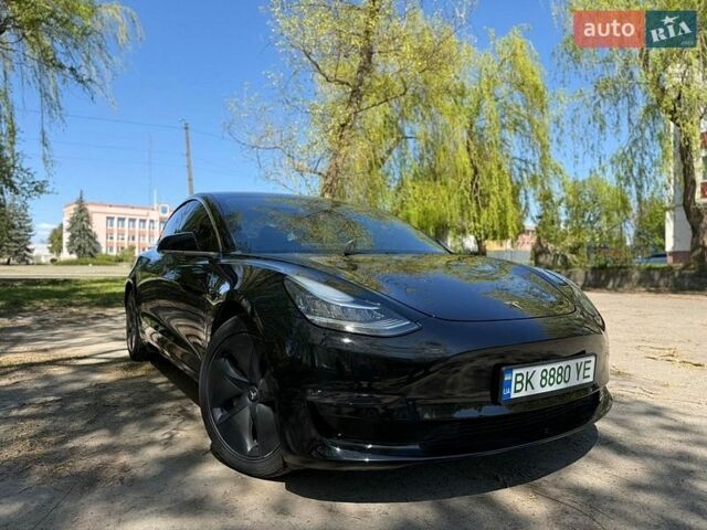 Черный Тесла Модель 3, объемом двигателя 0 л и пробегом 96 тыс. км за 16300 $, фото 1 на Automoto.ua