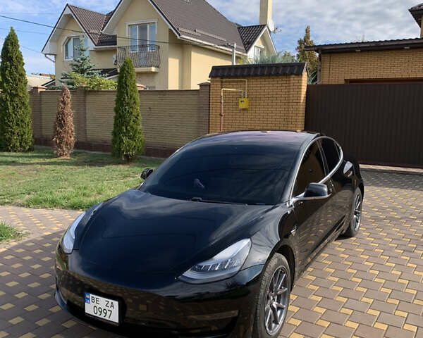 Чорний Тесла Модель 3, об'ємом двигуна 0 л та пробігом 137 тис. км за 16500 $, фото 1 на Automoto.ua