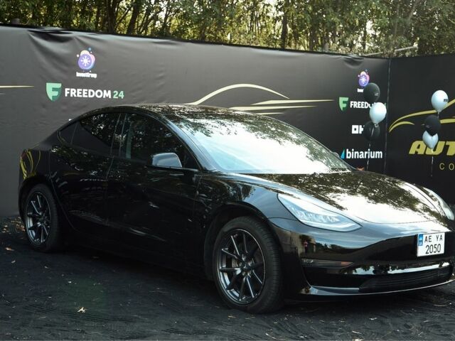 Чорний Тесла Модель 3, об'ємом двигуна 0 л та пробігом 220 тис. км за 13500 $, фото 1 на Automoto.ua