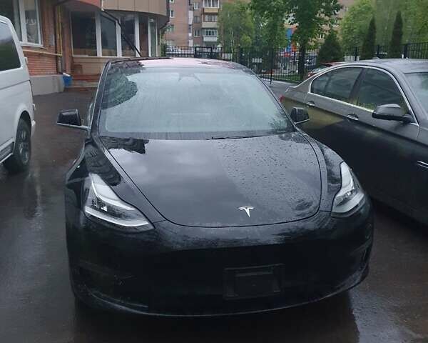 Черный Тесла Модель 3, объемом двигателя 0 л и пробегом 57 тыс. км за 24200 $, фото 1 на Automoto.ua