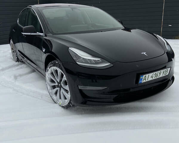Черный Тесла Модель 3, объемом двигателя 0 л и пробегом 110 тыс. км за 15000 $, фото 1 на Automoto.ua