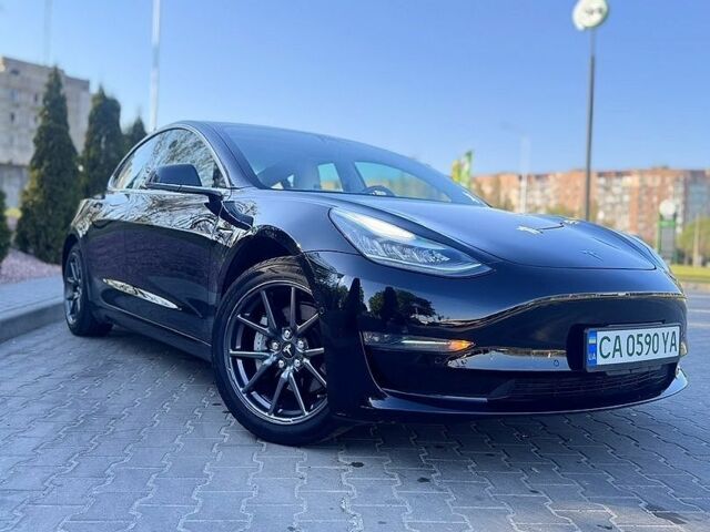 Черный Тесла Модель 3, объемом двигателя 0 л и пробегом 140 тыс. км за 15500 $, фото 1 на Automoto.ua