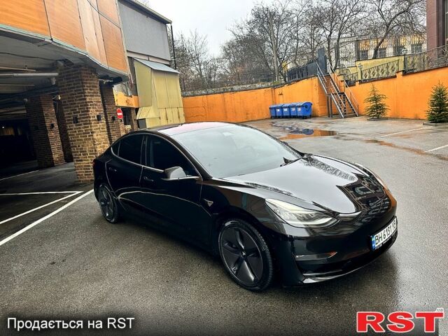 Черный Тесла Модель 3, объемом двигателя 0.44 л и пробегом 85 тыс. км за 16900 $, фото 1 на Automoto.ua