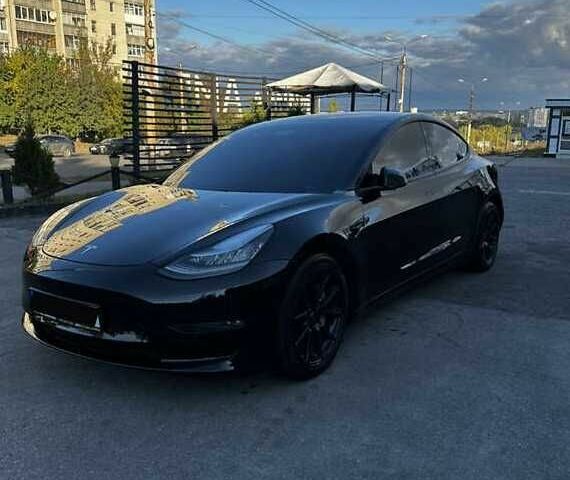 Чорний Тесла Модель 3, об'ємом двигуна 0 л та пробігом 130 тис. км за 13300 $, фото 1 на Automoto.ua