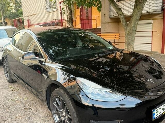 Чорний Тесла Модель 3, об'ємом двигуна 0 л та пробігом 104 тис. км за 15500 $, фото 1 на Automoto.ua