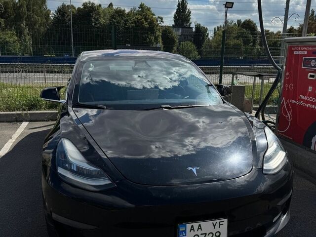 Чорний Тесла Модель 3, об'ємом двигуна 0 л та пробігом 145 тис. км за 12000 $, фото 1 на Automoto.ua