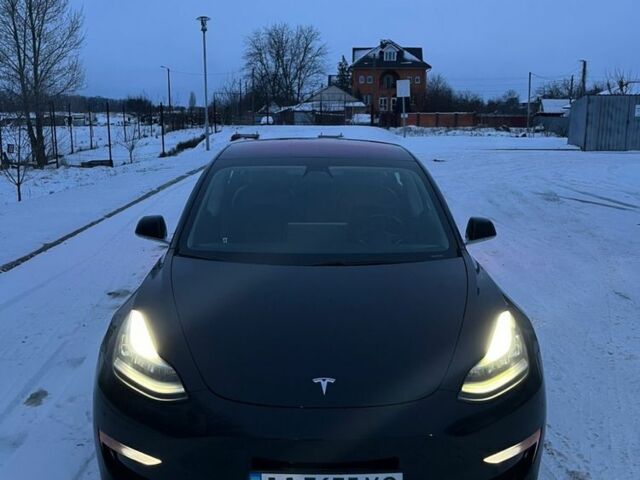 Чорний Тесла Модель 3, об'ємом двигуна 0 л та пробігом 160 тис. км за 17292 $, фото 1 на Automoto.ua