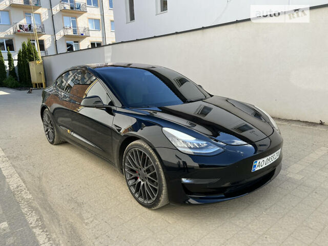 Черный Тесла Модель 3, объемом двигателя 0 л и пробегом 82 тыс. км за 39999 $, фото 1 на Automoto.ua