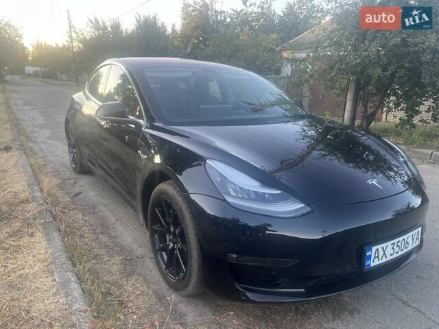 Черный Тесла Модель 3, объемом двигателя 0 л и пробегом 299 тыс. км за 16999 $, фото 1 на Automoto.ua