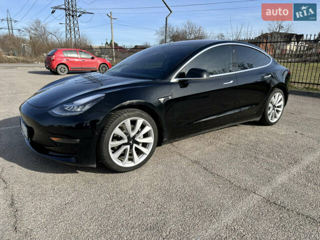 Черный Тесла Модель 3, объемом двигателя 0 л и пробегом 140 тыс. км за 16499 $, фото 1 на Automoto.ua