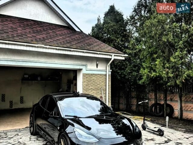 Чорний Тесла Модель 3, об'ємом двигуна 0 л та пробігом 170 тис. км за 17500 $, фото 1 на Automoto.ua