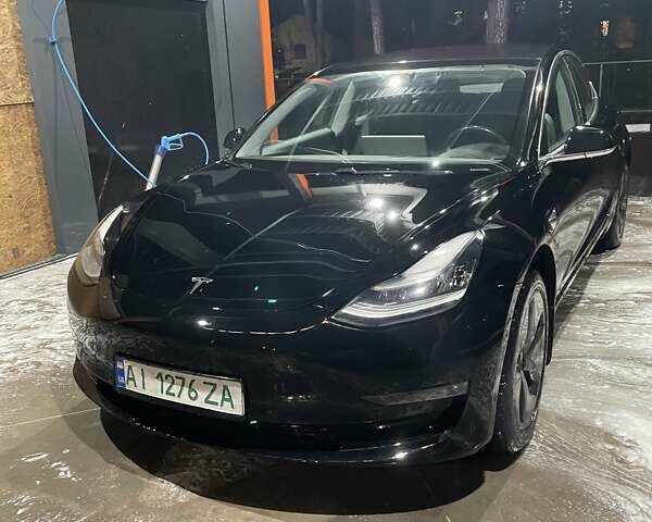 Черный Тесла Модель 3, объемом двигателя 0 л и пробегом 101 тыс. км за 16000 $, фото 1 на Automoto.ua