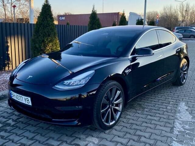 Чорний Тесла Модель 3, об'ємом двигуна 0 л та пробігом 143 тис. км за 16700 $, фото 1 на Automoto.ua
