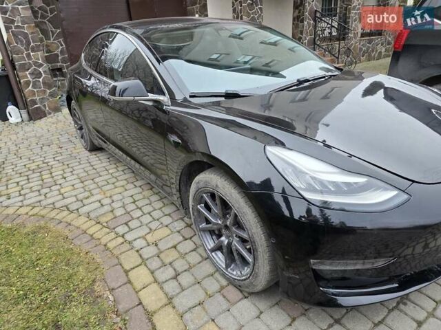 Черный Тесла Модель 3, объемом двигателя 0 л и пробегом 142 тыс. км за 14800 $, фото 1 на Automoto.ua