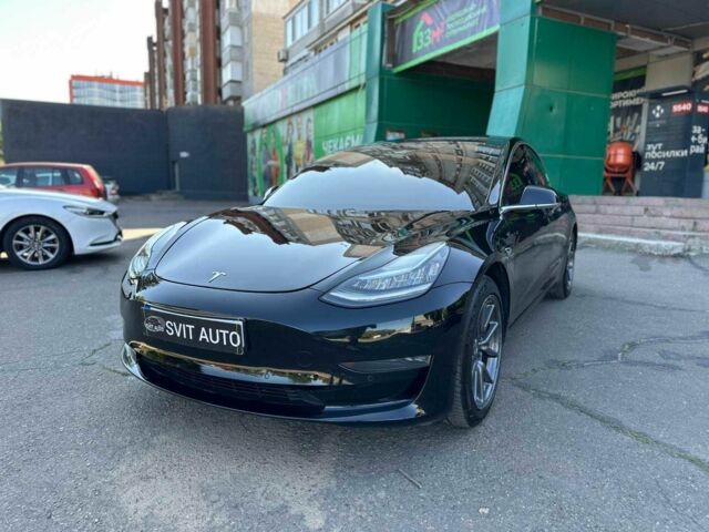 Черный Тесла Модель 3, объемом двигателя 0 л и пробегом 150 тыс. км за 12638 $, фото 1 на Automoto.ua