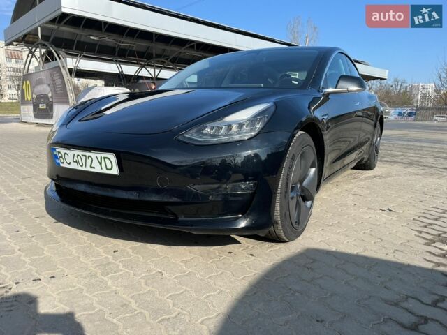 Чорний Тесла Модель 3, об'ємом двигуна 0 л та пробігом 20 тис. км за 17500 $, фото 1 на Automoto.ua