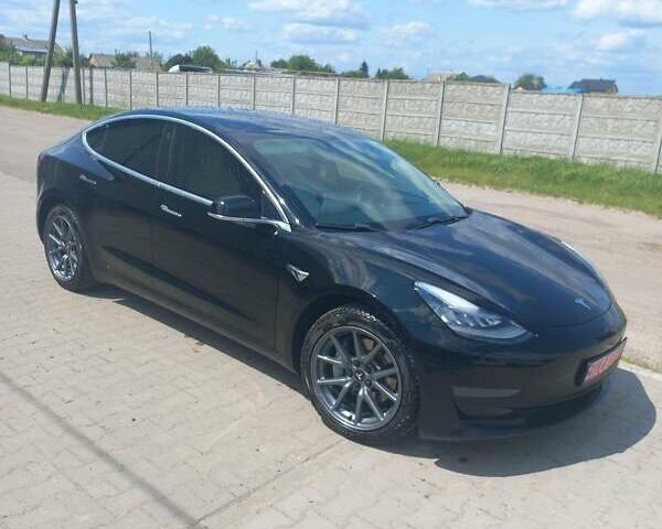 Черный Тесла Модель 3, объемом двигателя 0 л и пробегом 67 тыс. км за 16300 $, фото 1 на Automoto.ua