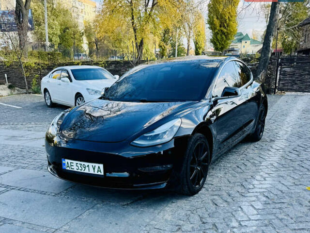 Черный Тесла Модель 3, объемом двигателя 0 л и пробегом 108 тыс. км за 15200 $, фото 1 на Automoto.ua