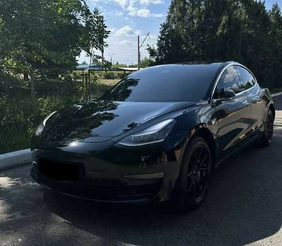 Чорний Тесла Модель 3, об'ємом двигуна 0 л та пробігом 54 тис. км за 13900 $, фото 1 на Automoto.ua