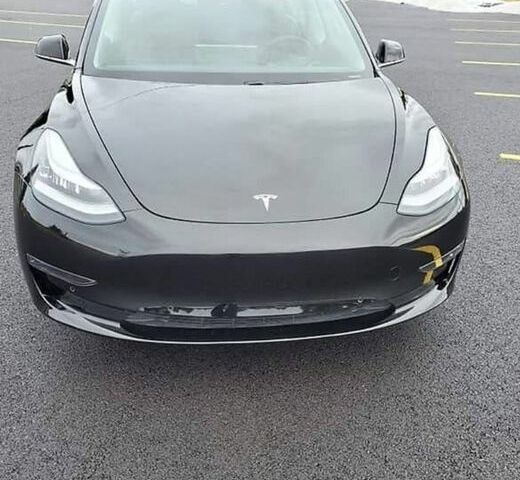 Чорний Тесла Модель 3, об'ємом двигуна 0 л та пробігом 90 тис. км за 14500 $, фото 1 на Automoto.ua